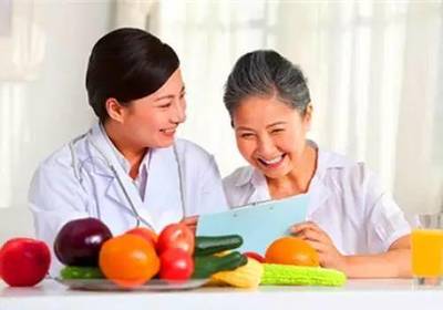 公共營(yíng)養(yǎng)師資格取消，營(yíng)養(yǎng)健康咨詢服務(wù)卻迎來春天